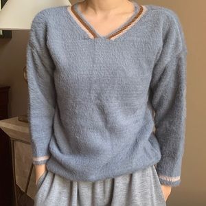 V neck sweater